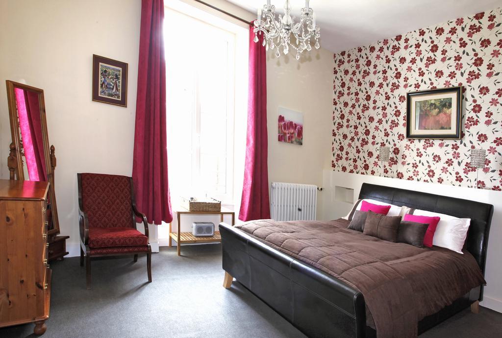 Le Presbytere Bed and Breakfast Saint-Bomer-les-Forges Εξωτερικό φωτογραφία